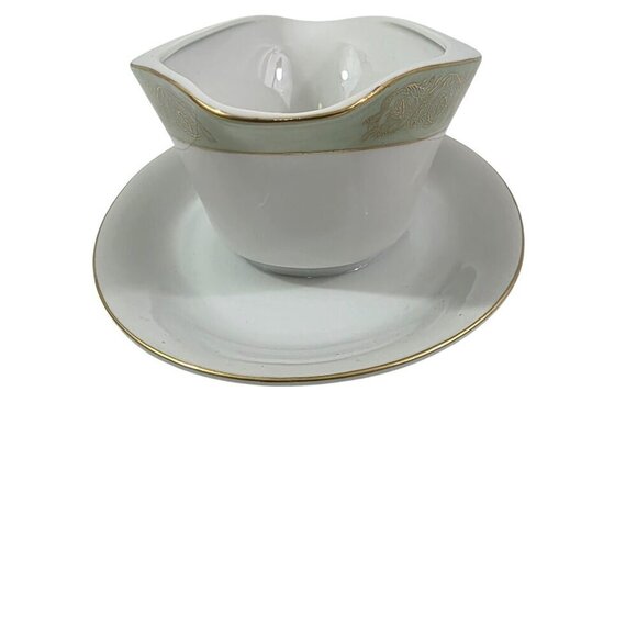 Yamaka Japan Fine China Renaissance Gravy Boat with Attached Under Plate - Picture 3 of 17